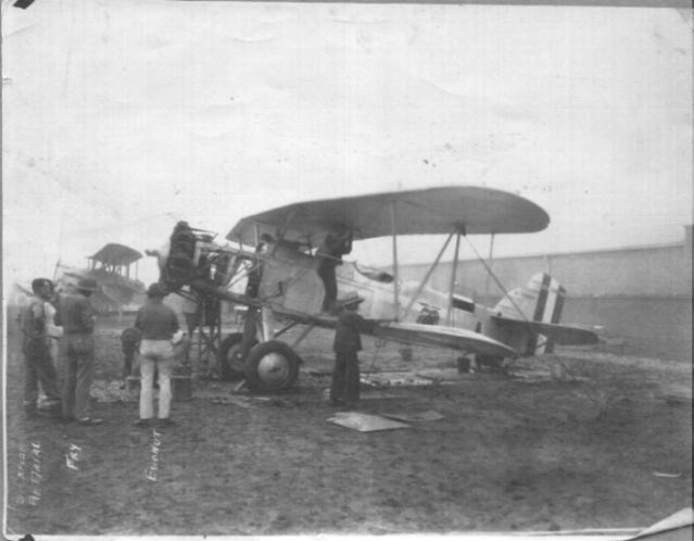 aircraftmaintenancechina1927-28.jpg