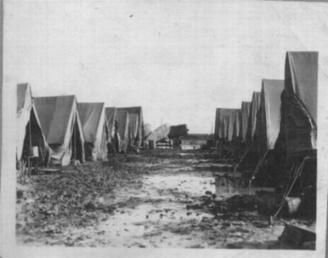 campingoutinchina1927-28.jpg